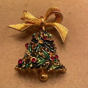 Vintage Gold Christmas Tree Brooch